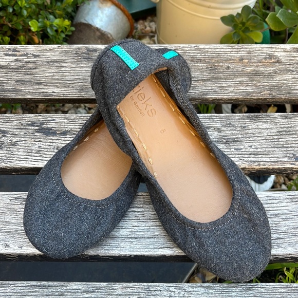 Tieks greystone size size 6 - Picture 4 of 16